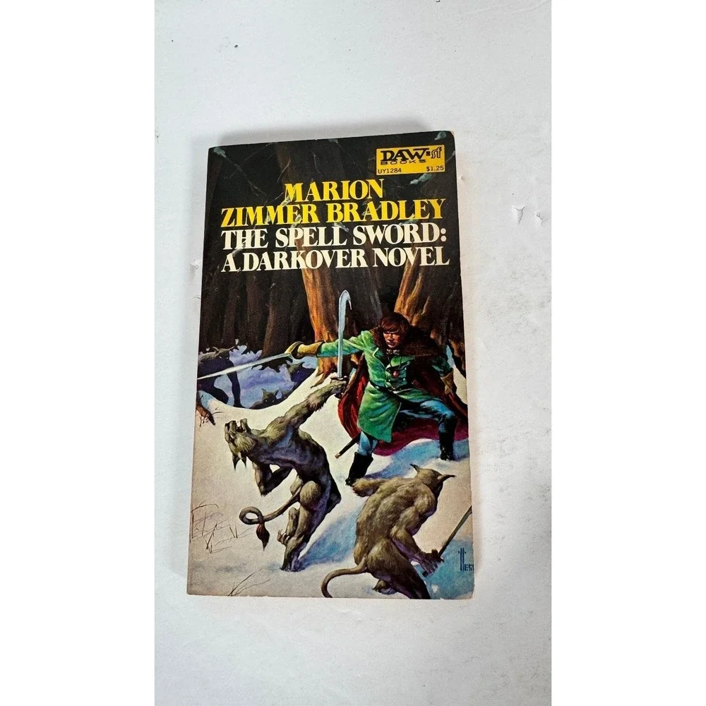Marion‎ Zimmer Bradley Darkover Novels DAW Books Sci-Fi Fantasy Paperback Lot 4